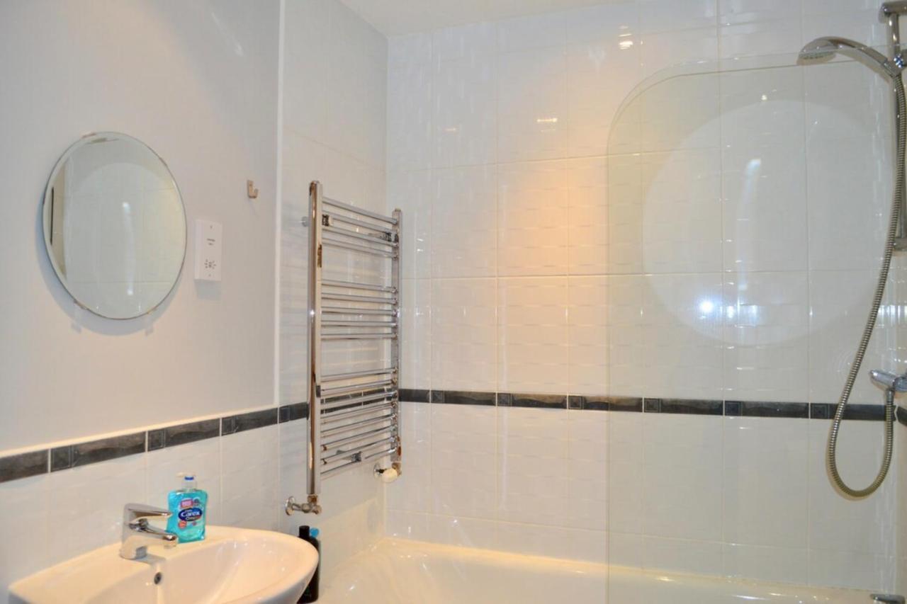 Modern 2 Bedroom City Centre Flat Edinburgh Exterior photo